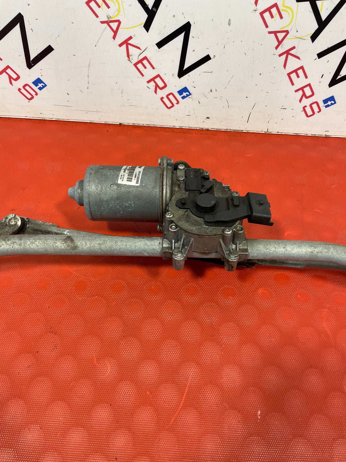Renault Master FRONT WIPER MOTOR AND LINKAGE 2016 P/N 8200734792