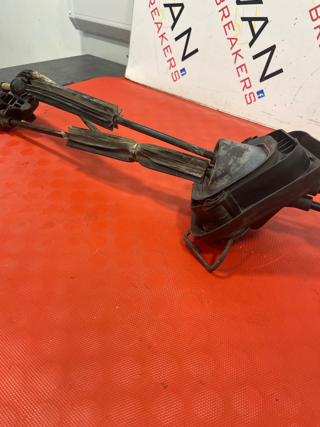 Citroen Dispatch/Peugeot Expert 6-SPEED GEAR LEVER WITH GEAR CABLES 2017-2023 P/N 9809544180