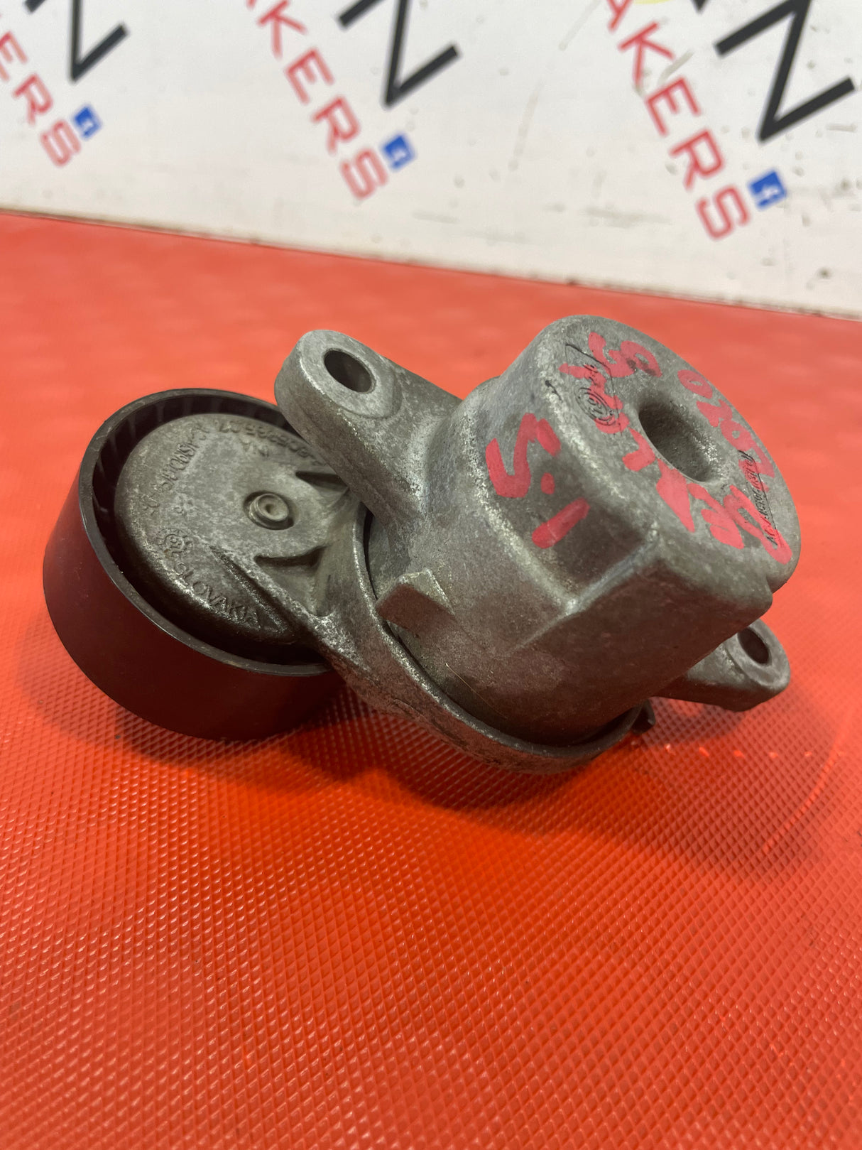 Citroen Dispatch/Peugeot/Expert/Vauxhall Vivaro BELT TENSIONER PULLEY 2016-2024 1.5 P/N 9826265880