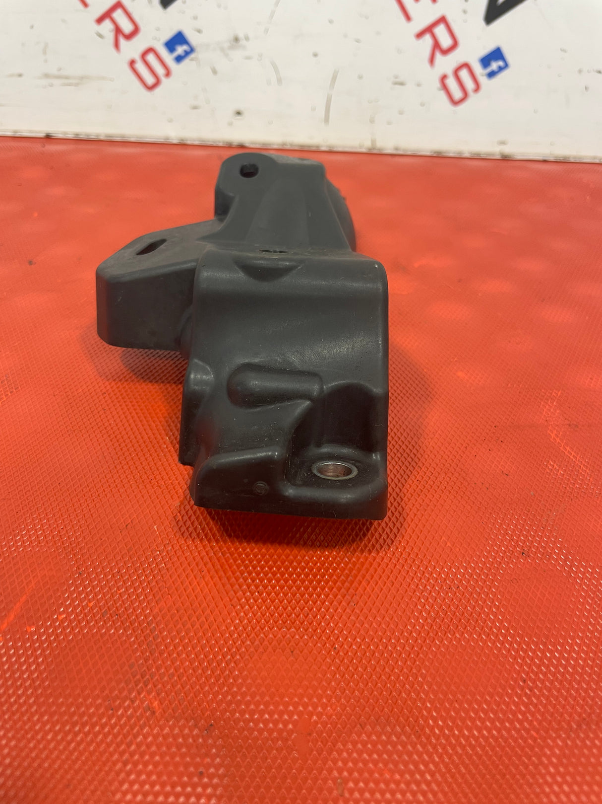 Peugeot Partner Citroen Berlingo WATER PUMP COVER 1.5 2019 - 2023  P/N 9814288880