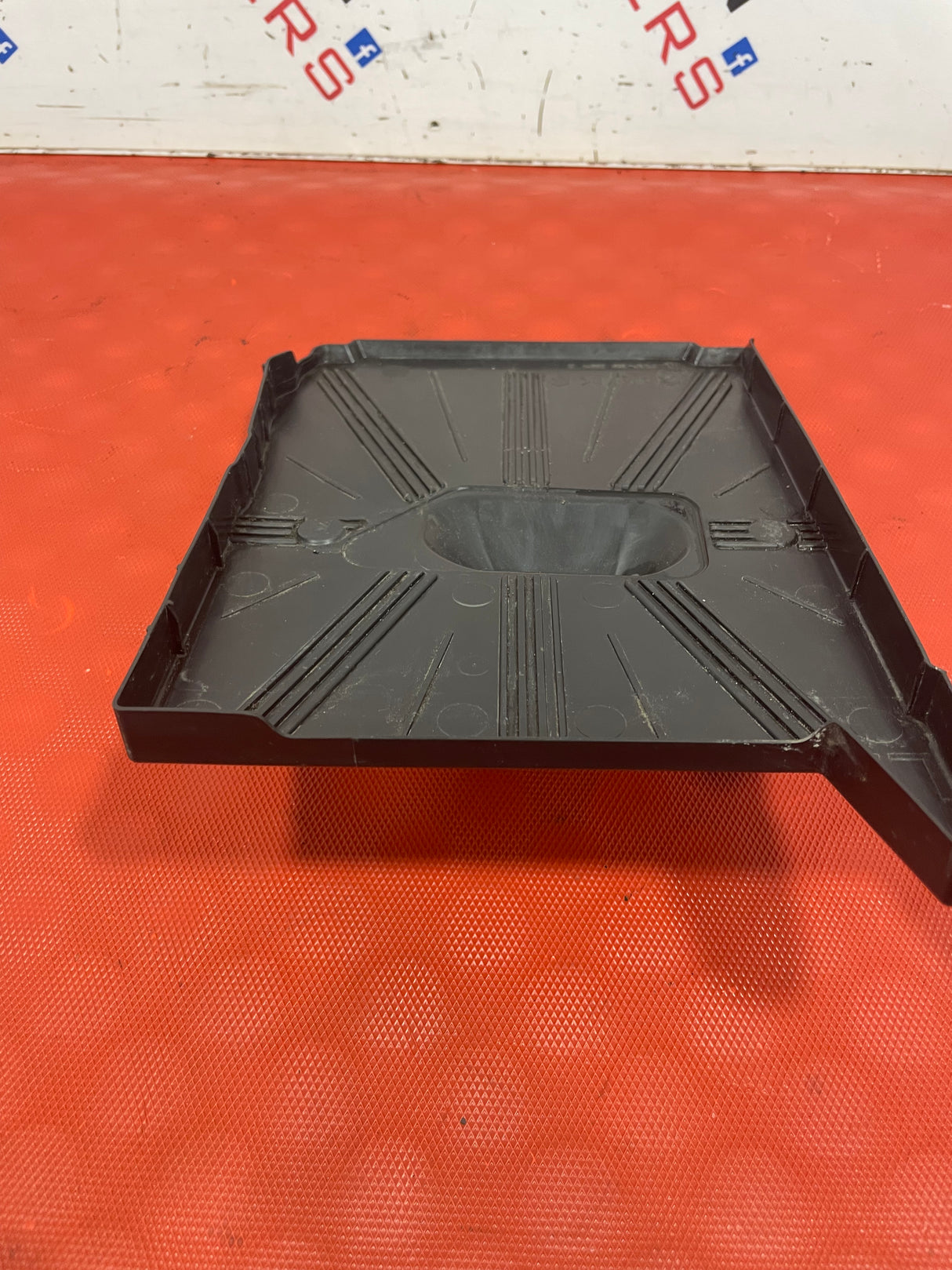 Citroen Berlingo/Peugeot Partner/Vauxhall Combo/Toyota Proace City BATTERY TRAY 1.5 2018-2025 P/N 9817230580
