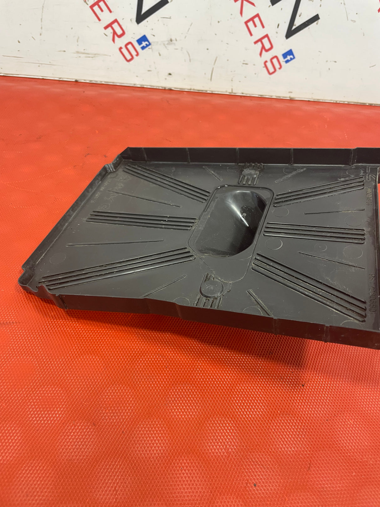 Citroen Berlingo/Peugeot Partner/Vauxhall Combo/Toyota Proace City BATTERY TRAY 1.5 2018-2025 P/N 9817230580