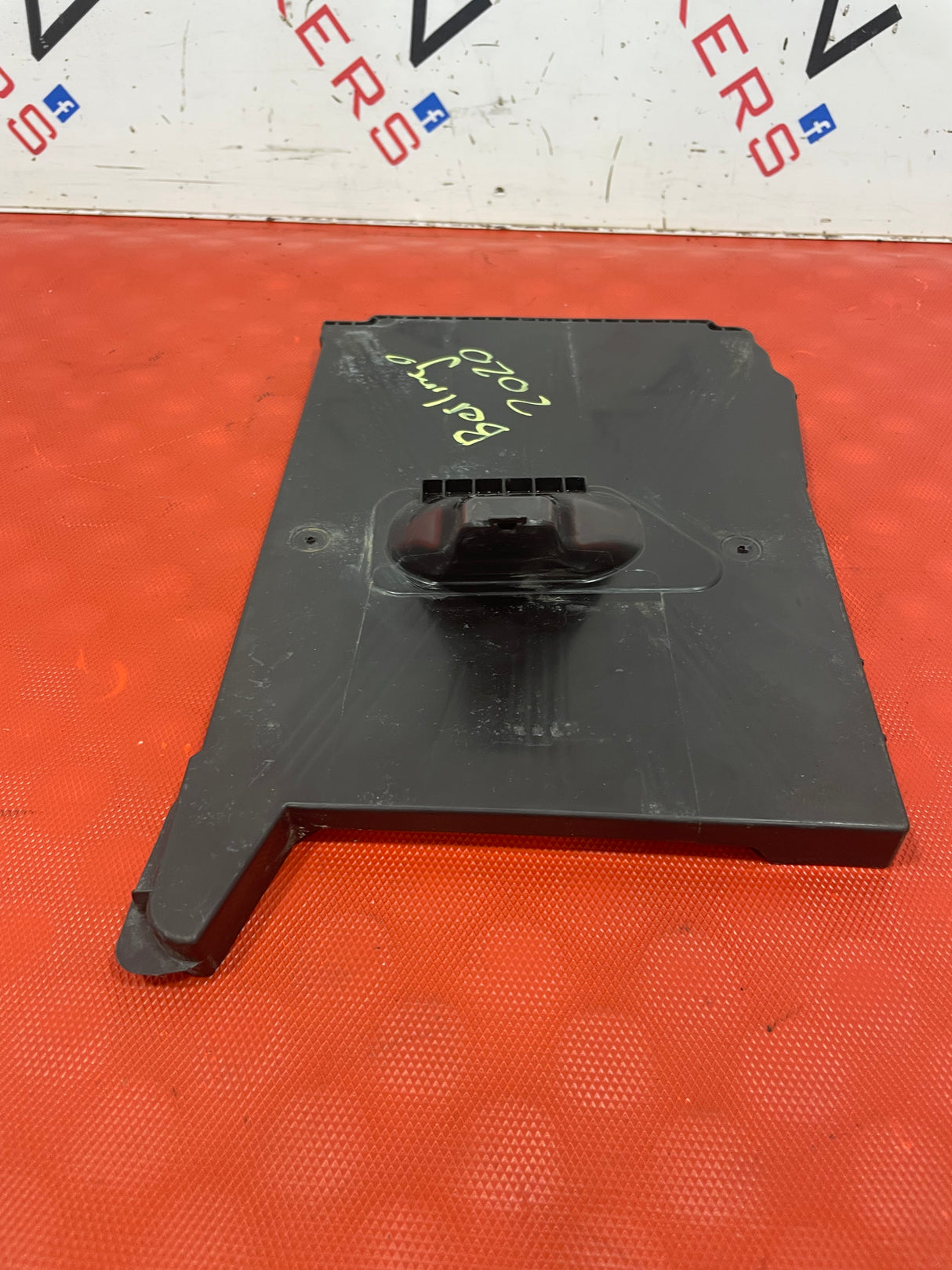 Citroen Berlingo/Peugeot Partner/Vauxhall Combo/Toyota Proace City BATTERY TRAY 1.5 2018-2025 P/N 9817230580