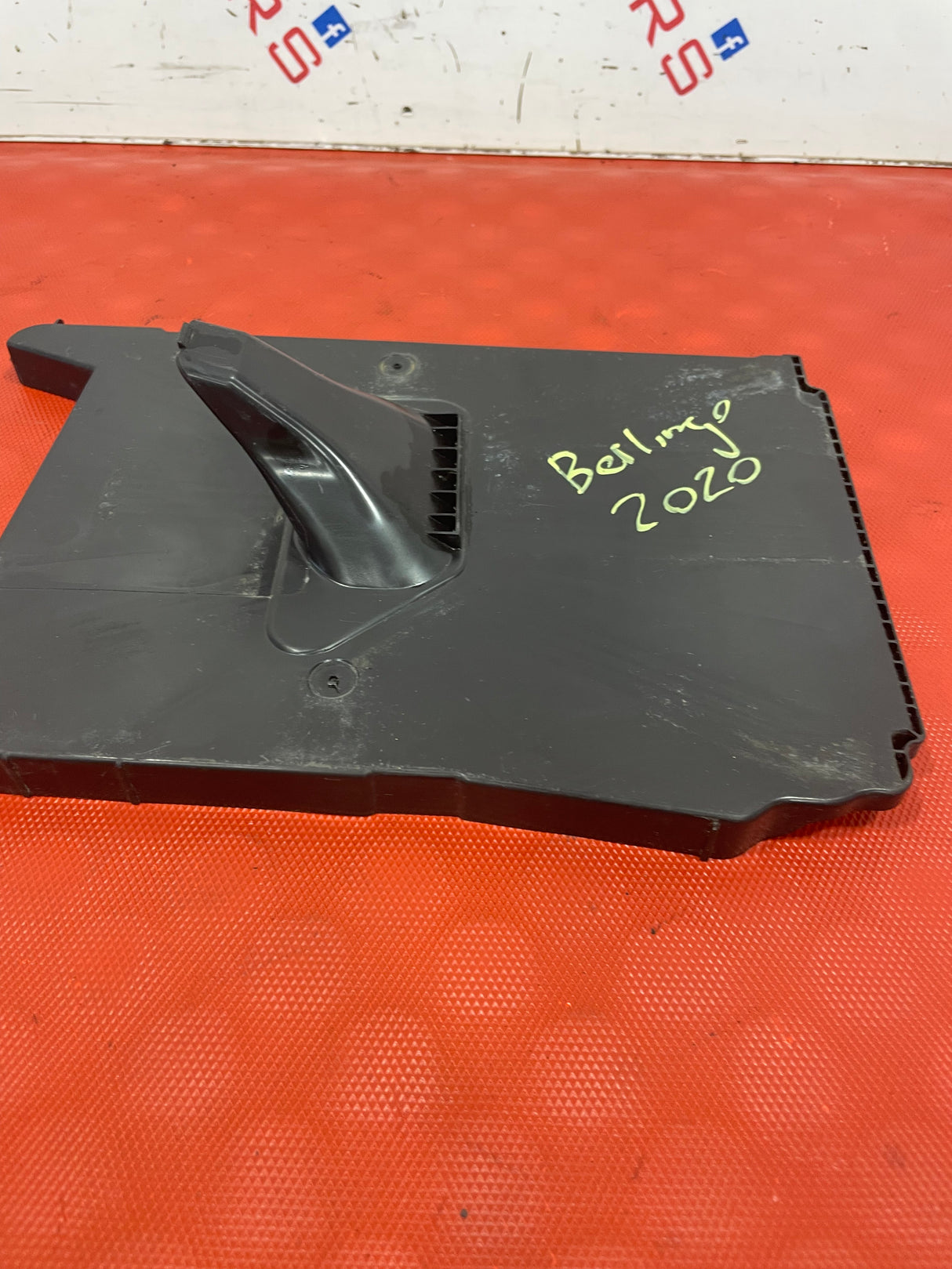 Citroen Berlingo/Peugeot Partner/Vauxhall Combo/Toyota Proace City BATTERY TRAY 1.5 2018-2025 P/N 9817230580
