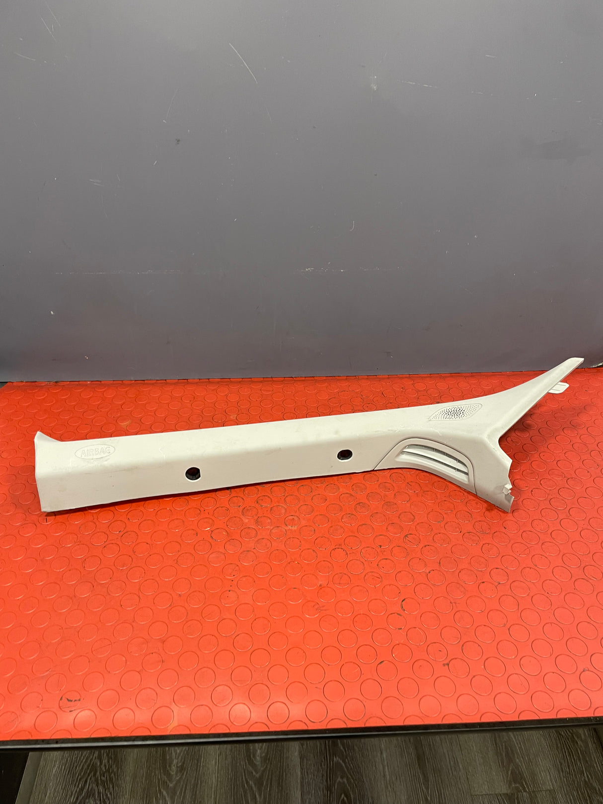 Saic Maxus Deliver 9 A PILLAR TRIM Passenger's Side 2021-2024 P/N C00099913