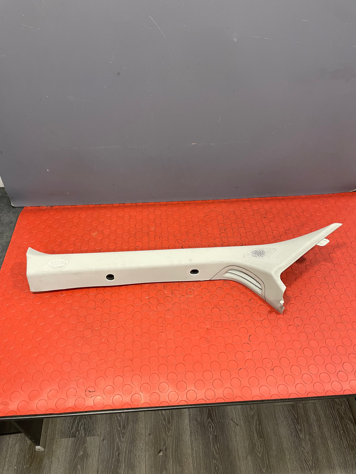Saic Maxus Deliver 9 A PILLAR TRIM Passenger's Side 2021-2024 P/N C00099913