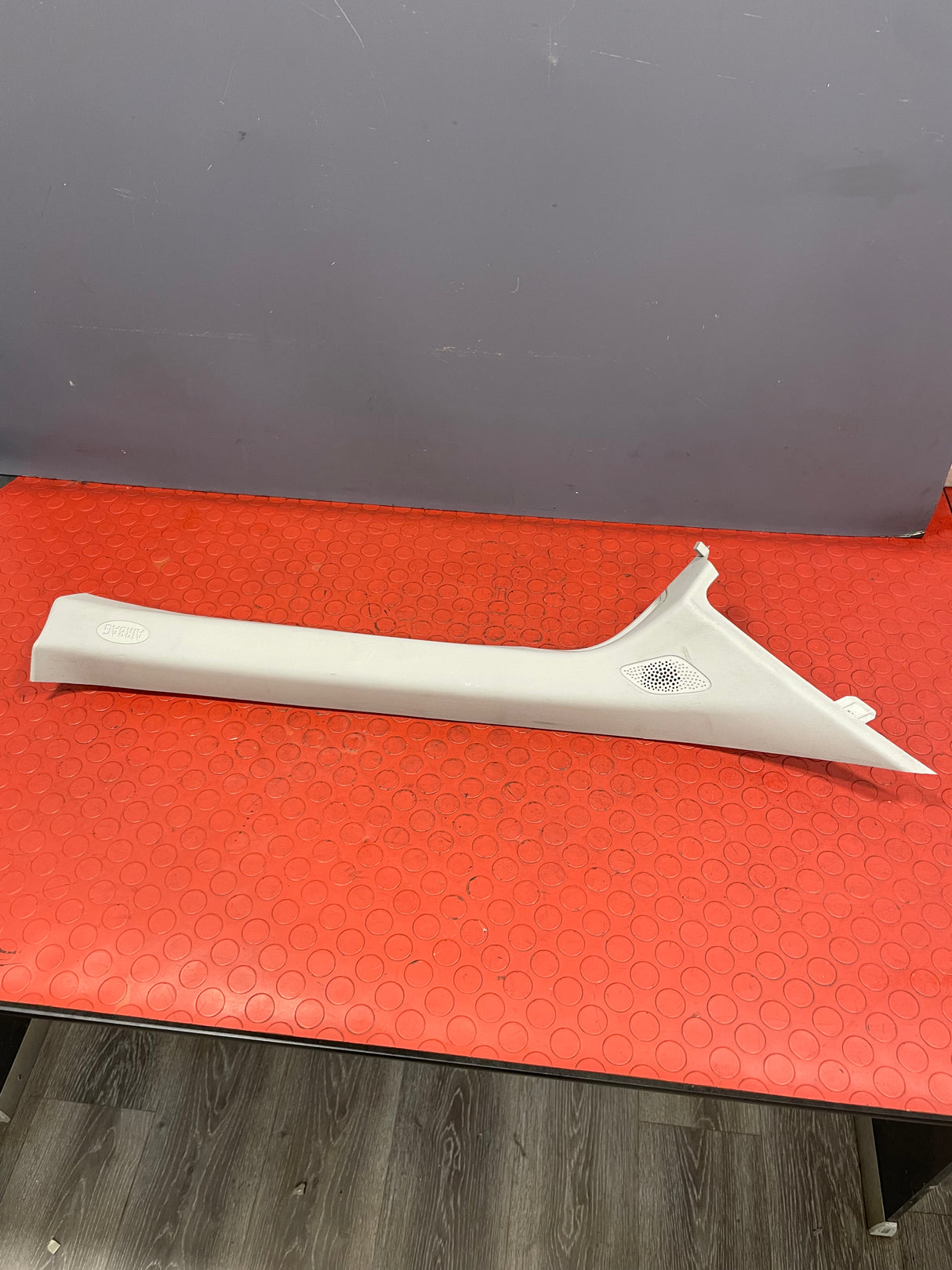 Saic Maxus Deliver 9 A PILLAR TRIM Driver's Side 2021-2024 P/N C00099930