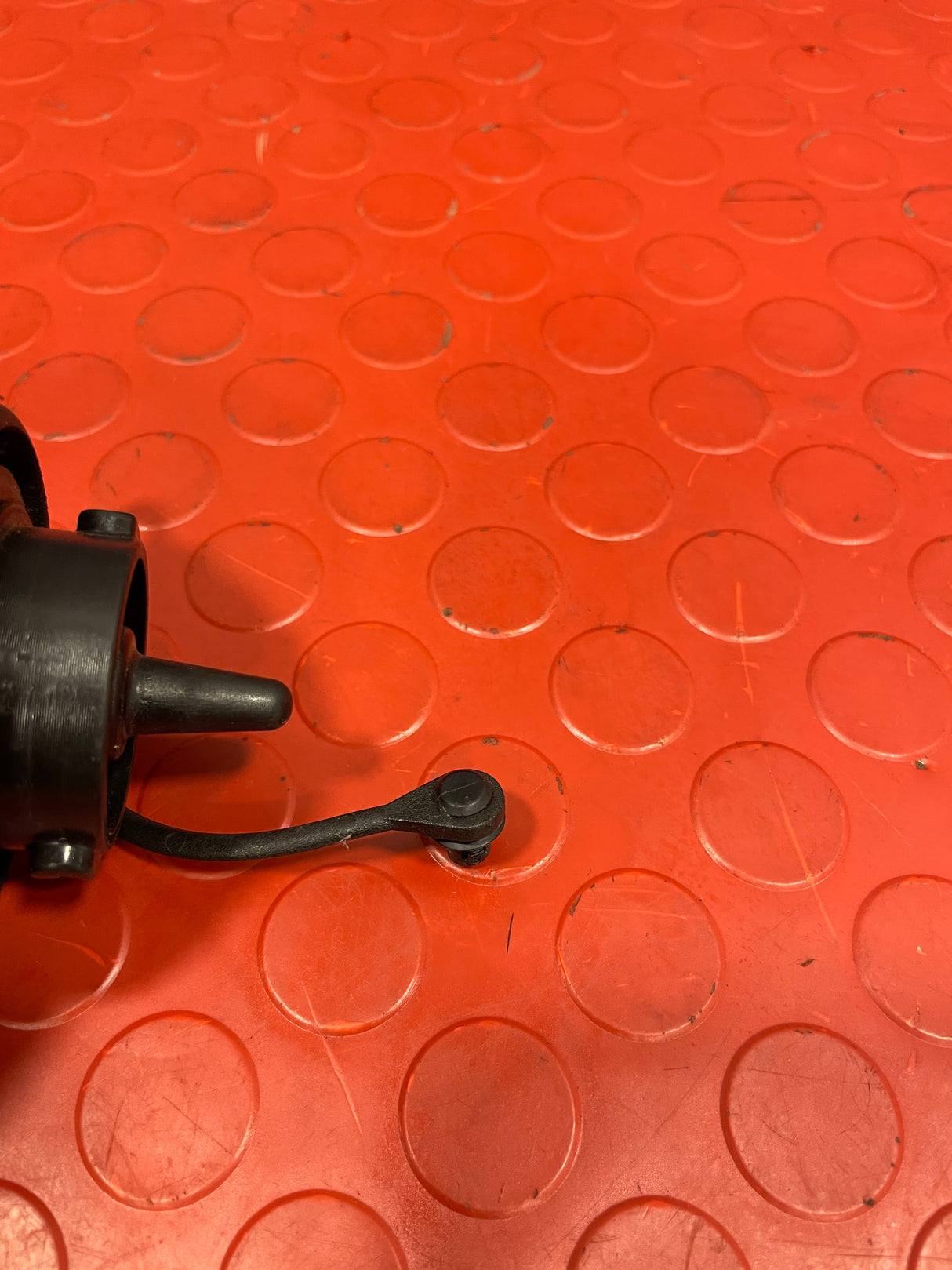 Volkswagen/Audi DIESEL FILLER CAP B6,B7,1.6,1.9,2.0P/N 3C0201553K