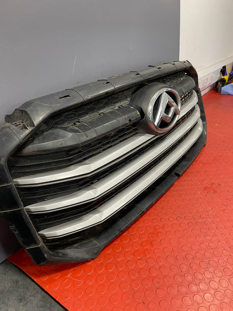 Saic Maxus Deliver 9 BUMPER GRILL (Left Side Frame Damage) SPARE OR REPAIR 2021-2024 P/N SV63