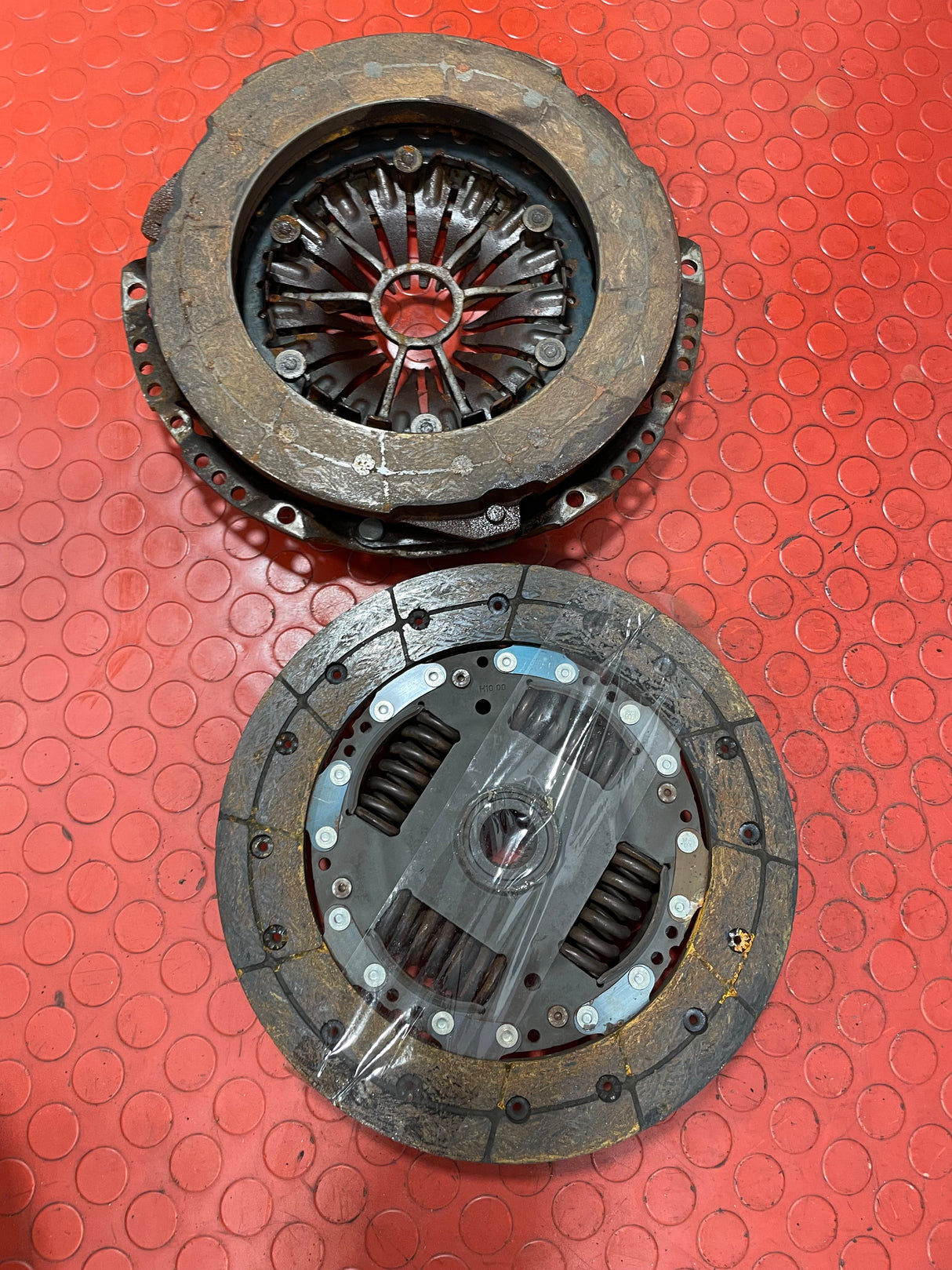 Citroen Relay/Peugeot Boxer/Fiat Ducato CLUTCH KIT PRESSURE PLATE & CLUTCH LINING 2.0 2008-2019 P/N126006510