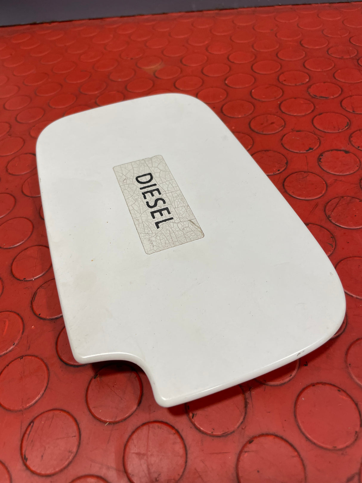 Citroen Berlingo/Peugeot Partner FUEL DOOR COVER/FUEL FILLER FLAP ( White/Diesel Sticker ) 2008-2018 P/N 9680449680 - 5