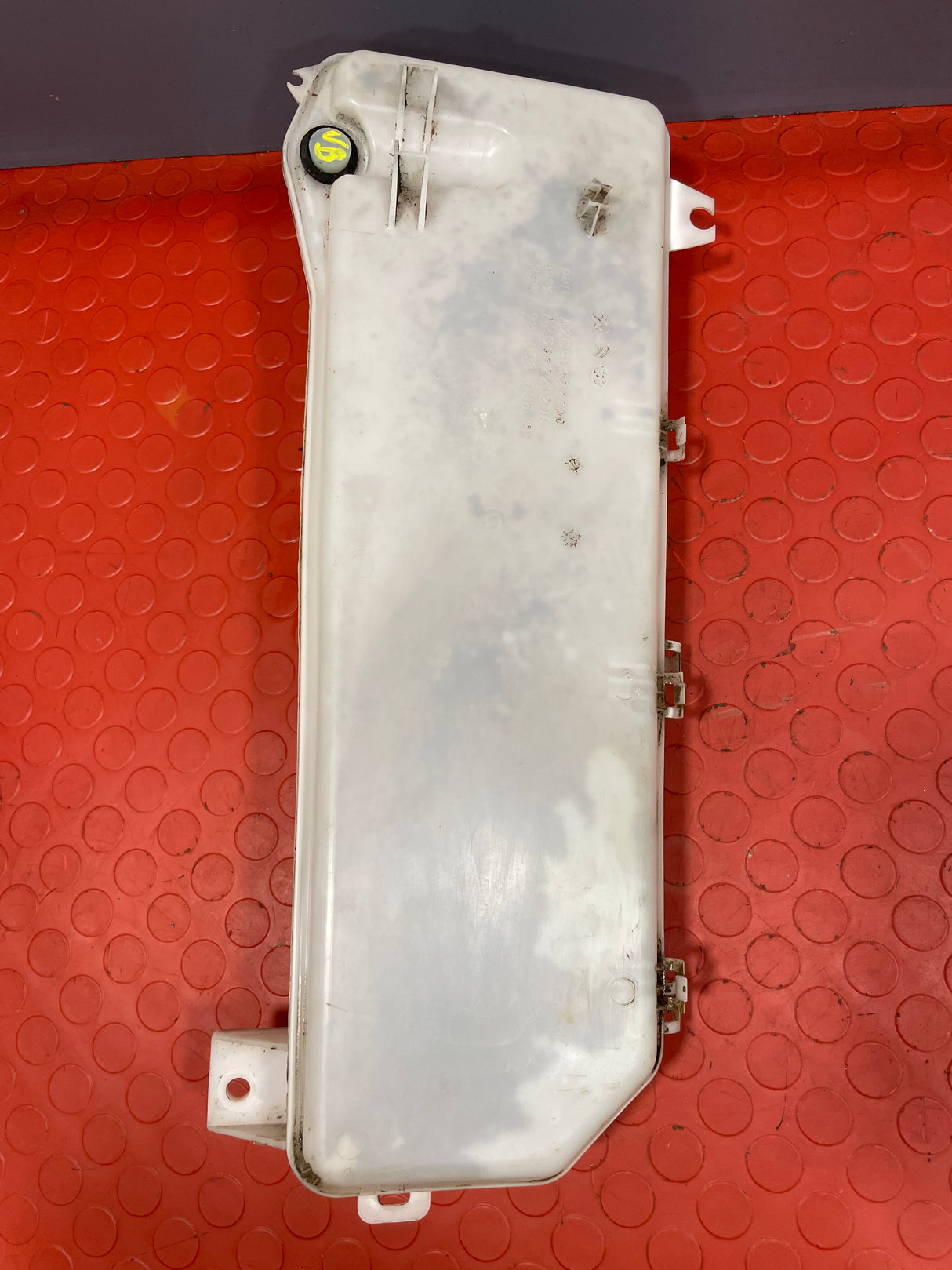 Peugeot Expert/Citroen Dispatch WINDSCREEN WASHER BOTTLE 2018 P/N A2C96222700